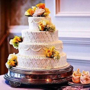 کیک عروسی بزرگ