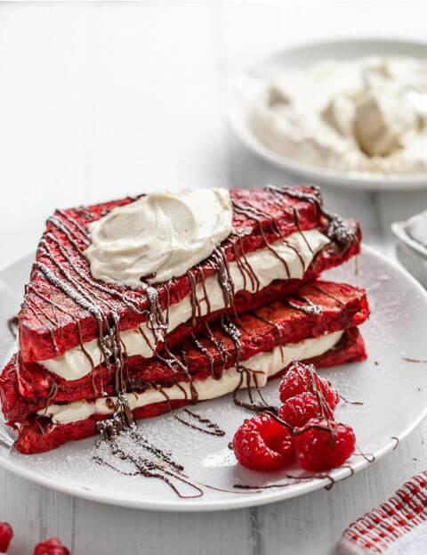 کیک قرمز ولنتاین ( رد ولوت ) یا کیک مخمل قرمز